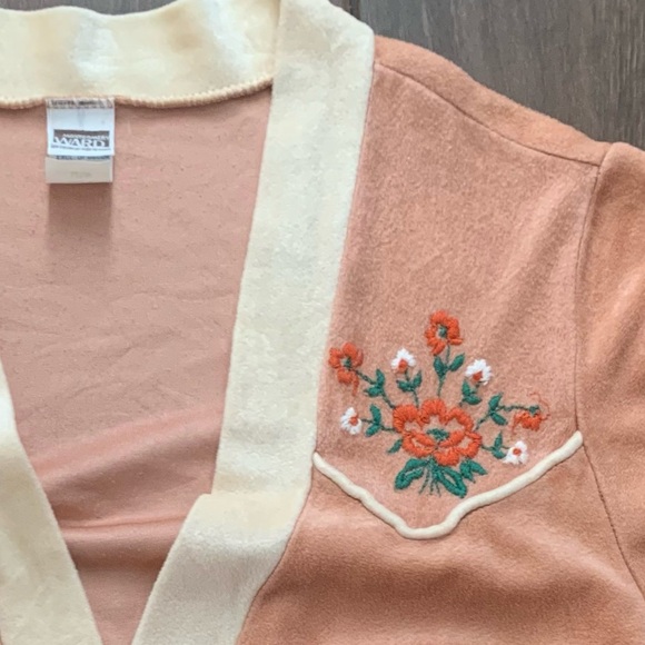 Vintage Montgomery Ward Robe with Embroidered Floral Decor size L - Picture 8 of 8